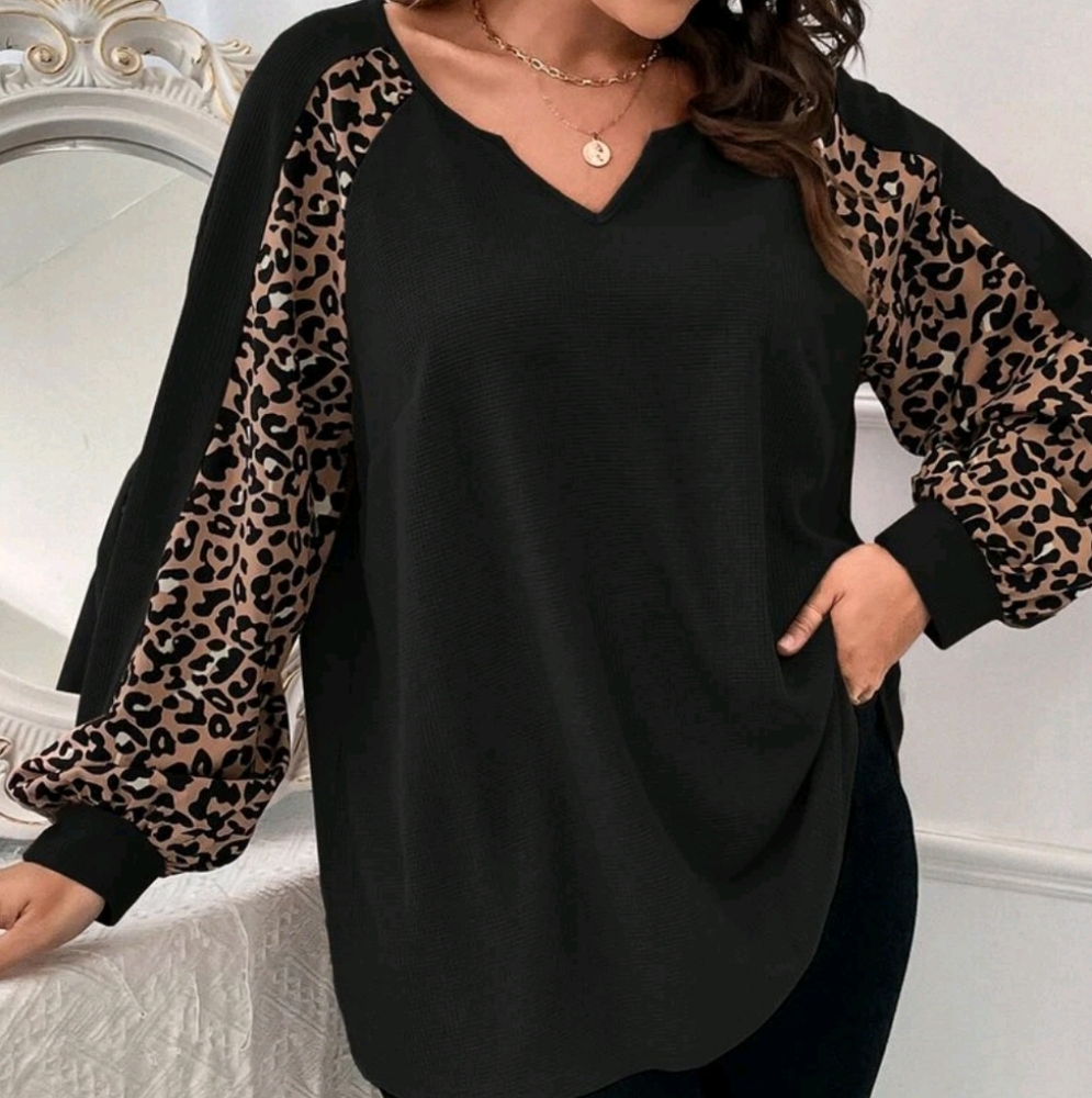 Black Size 0X Leopard Sleeve Women's Top